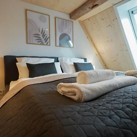 Cozer Living - Stilvolles Maisonette Apartment In Messstetten Exterior photo